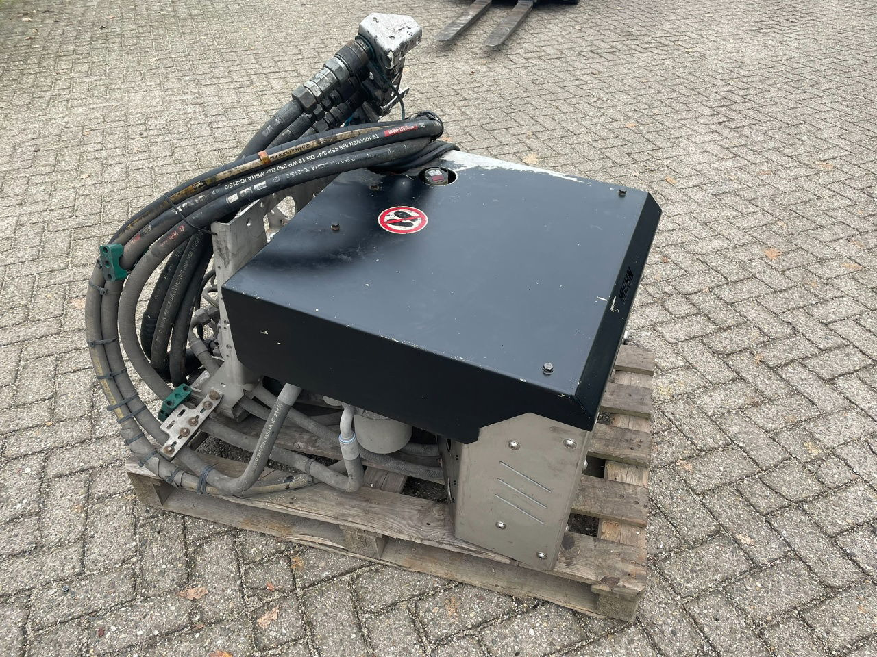 International Wehn Hydraulic Power Train 380 Bar 220l/min agri farm - Електрогенератор: снимка 3 International Wehn Hydraulic Power Train 380 Bar 220l/min agri farm - Електрогенератор: снимка 3