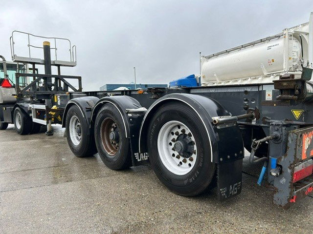 LAG LAG 30 ft Tipping chassis / Alcoa,s / bpw disc / airepipe - Контейнеровоз/ Сменна каросерия полуремарке: снимка 4 LAG LAG 30 ft Tipping chassis / Alcoa,s / bpw disc / airepipe - Контейнеровоз/ Сменна каросерия полуремарке: снимка 4