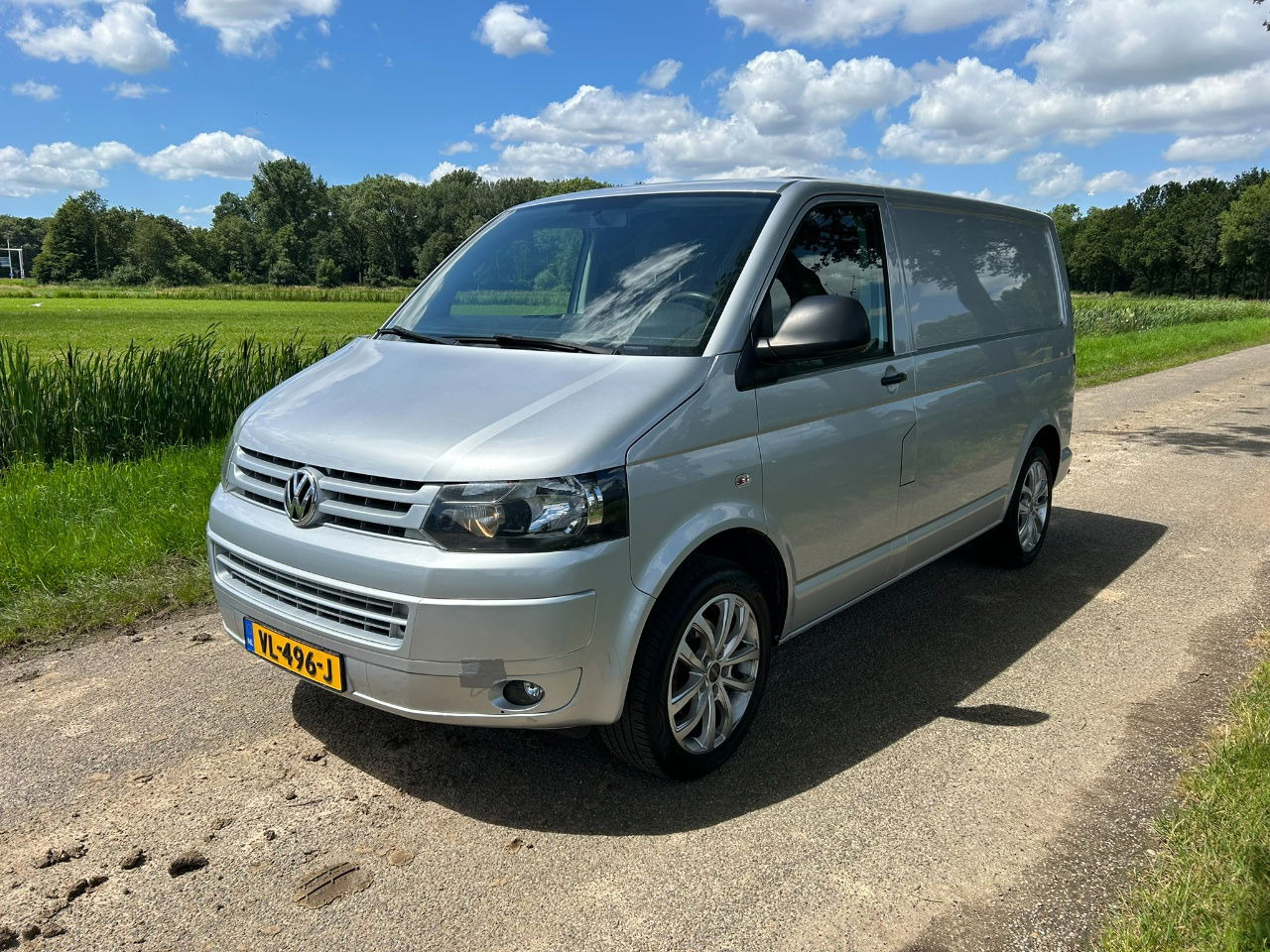 Volkswagen Transporter 2.0 TDI Bleumotion Technology L1 H1 114 PK apk 14-12-2024 Airco NL - Малък ван: снимка 2 Volkswagen Transporter 2.0 TDI Bleumotion Technology L1 H1 114 PK apk 14-12-2024 Airco NL - Малък ван: снимка 2