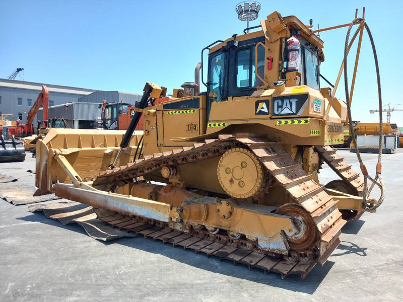 Cat D6T LGP (Abu Dhabi) - Булдозер: снимка 2 Cat D6T LGP (Abu Dhabi) - Булдозер: снимка 2