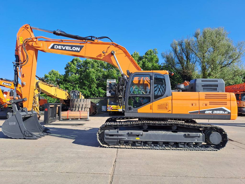 Develon DX300LC-7M - Верижен багер: снимка 1 Develon DX300LC-7M - Верижен багер: снимка 1