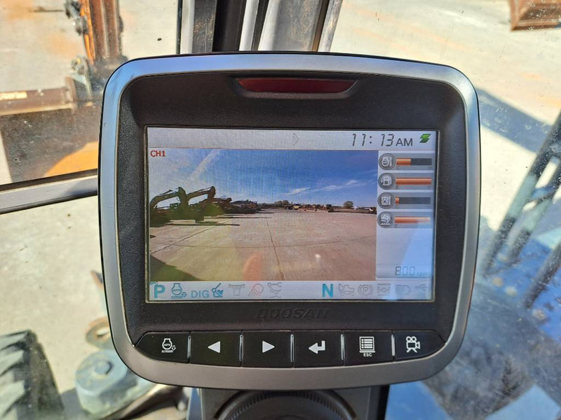 Колесен багер Doosan DX140W-5: снимка 20