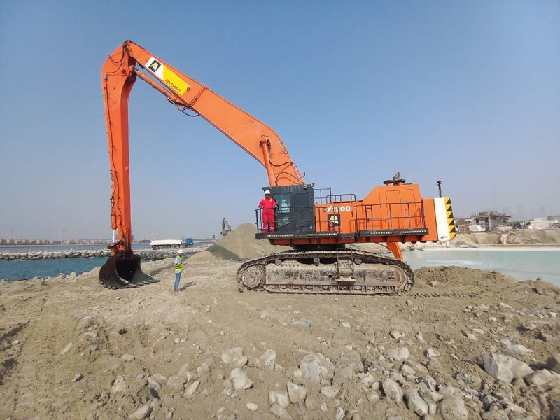 Hitachi EX 1200-6 Longreach 28m (Abu Dhabi) - Багер: снимка 2 Hitachi EX 1200-6 Longreach 28m (Abu Dhabi) - Багер: снимка 2