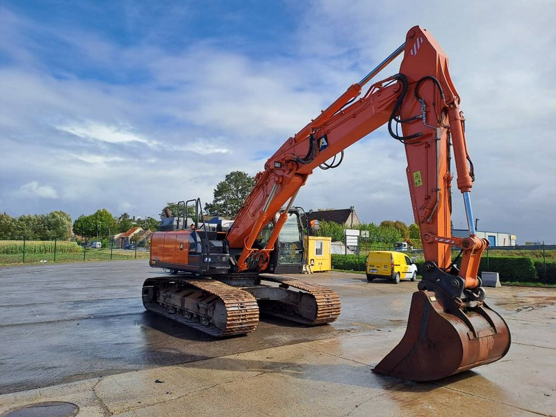 Верижен багер Hitachi ZX300LC-6: снимка 6