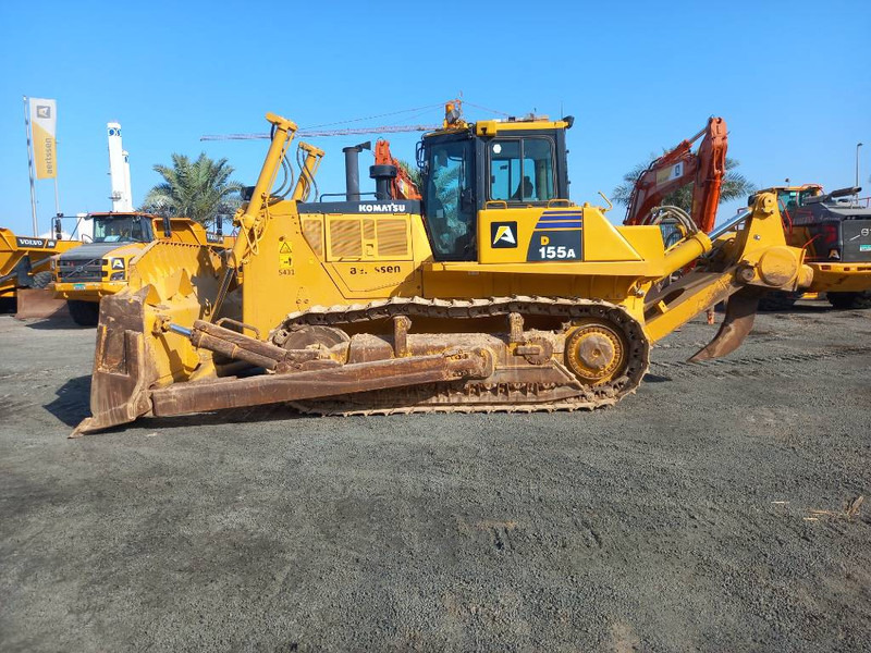 Komatsu D155A-6R (4 pcs available in Abu Dhabi) - Булдозер: снимка 1 Komatsu D155A-6R (4 pcs available in Abu Dhabi) - Булдозер: снимка 1