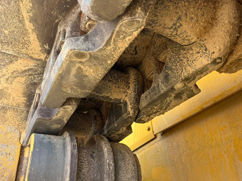 Булдозер Komatsu D275A-5R (Saudi Arabia): снимка 15 Булдозер Komatsu D275A-5R (Saudi Arabia): снимка 15