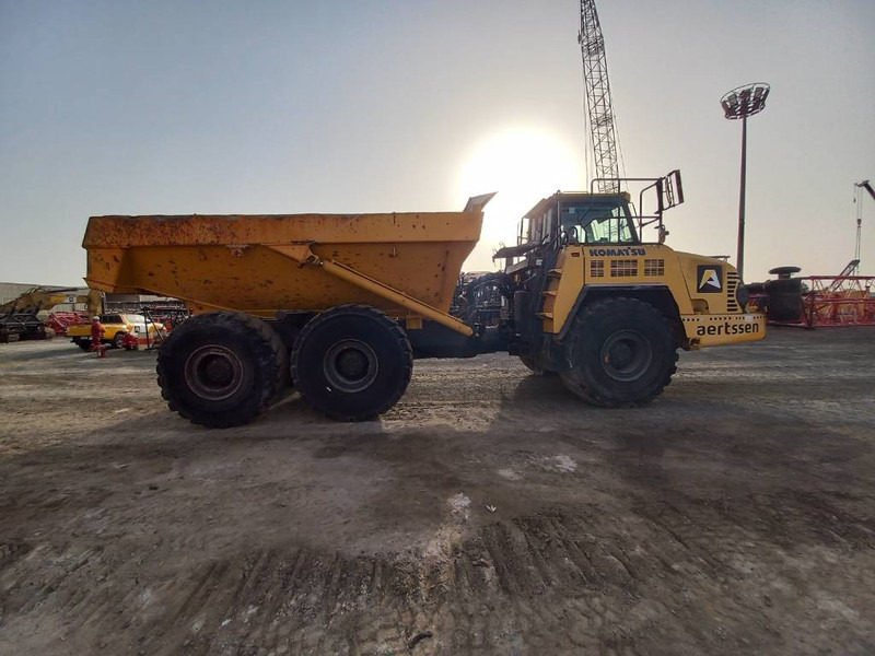 Komatsu HM400-3R (4 pcs available in Abu Dhabi) - Съчленен самосвал: снимка 4 Komatsu HM400-3R (4 pcs available in Abu Dhabi) - Съчленен самосвал: снимка 4