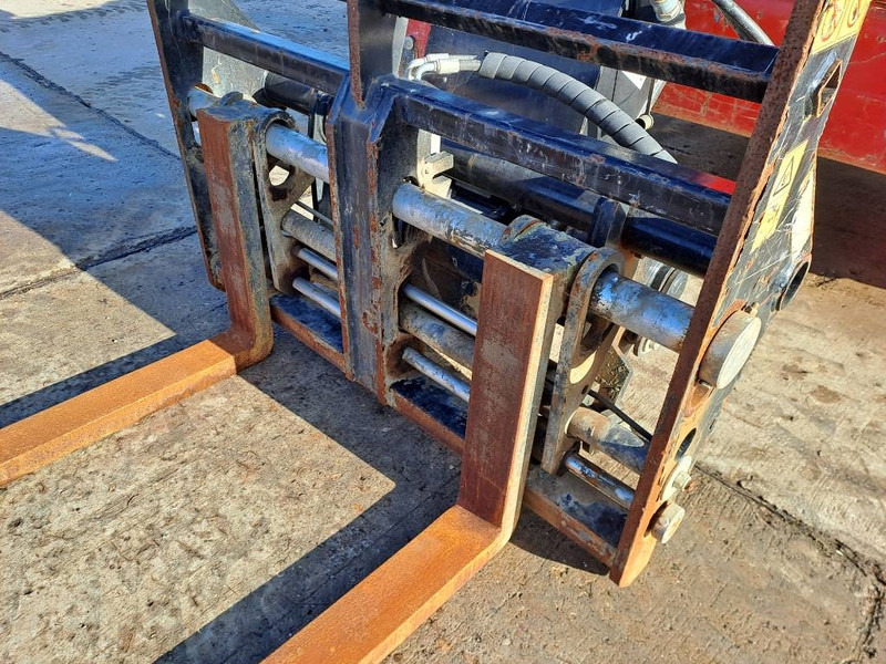 Manitou MT 1440 - Телескопичен товарач: снимка 3 Manitou MT 1440 - Телескопичен товарач: снимка 3