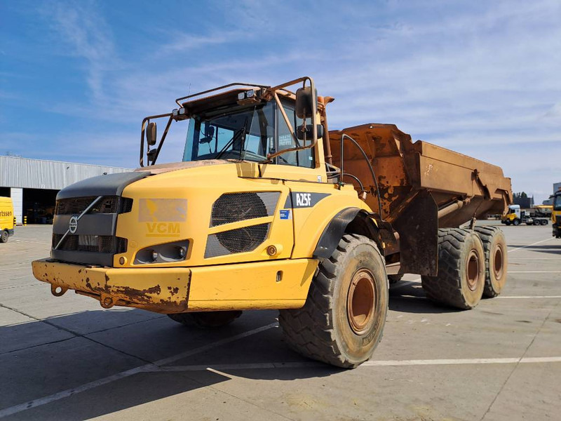 Съчленен самосвал Volvo A25F: снимка 7
