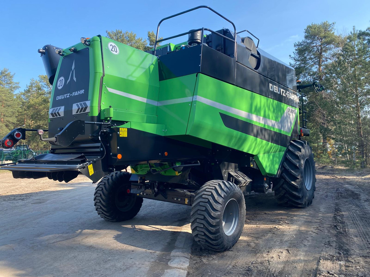 DEUTZ FAHR C6305 TS with DH630R NEW/UNUSED - Комбайн: снимка 3 DEUTZ FAHR C6305 TS with DH630R NEW/UNUSED - Комбайн: снимка 3