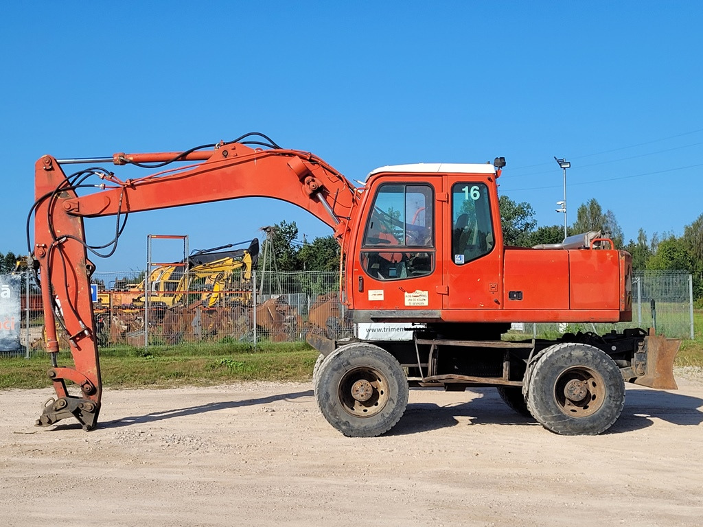 FURUKAWA W725 LS - Колесен багер: снимка 2 FURUKAWA W725 LS - Колесен багер: снимка 2