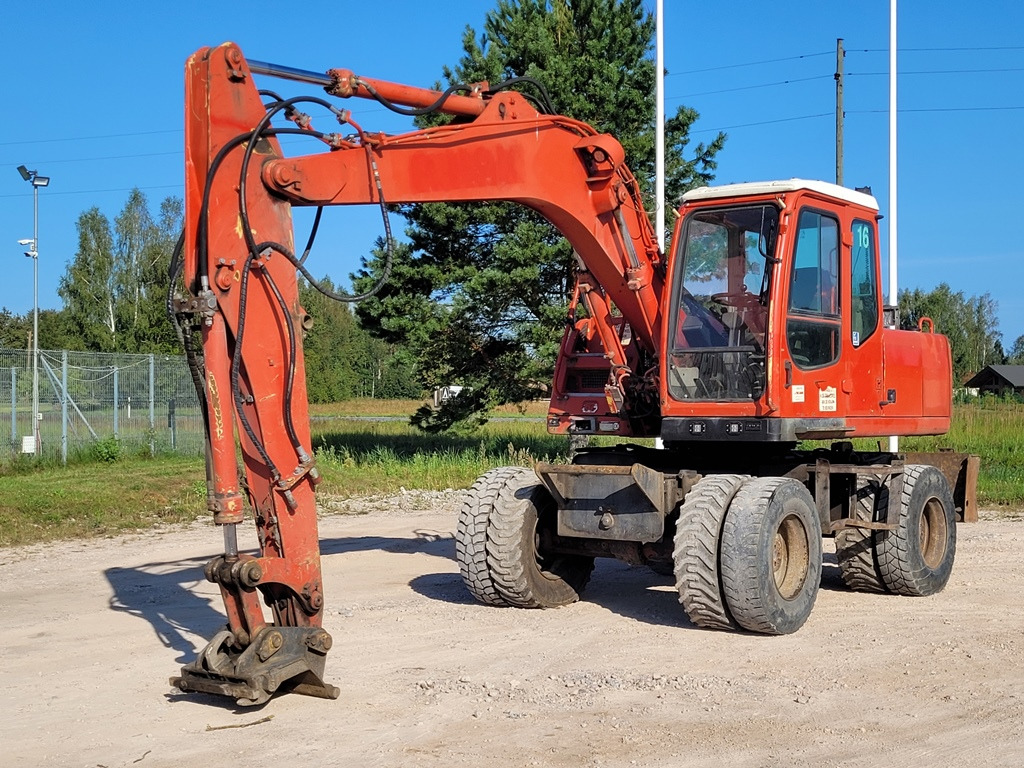 FURUKAWA W725 LS - Колесен багер: снимка 1 FURUKAWA W725 LS - Колесен багер: снимка 1