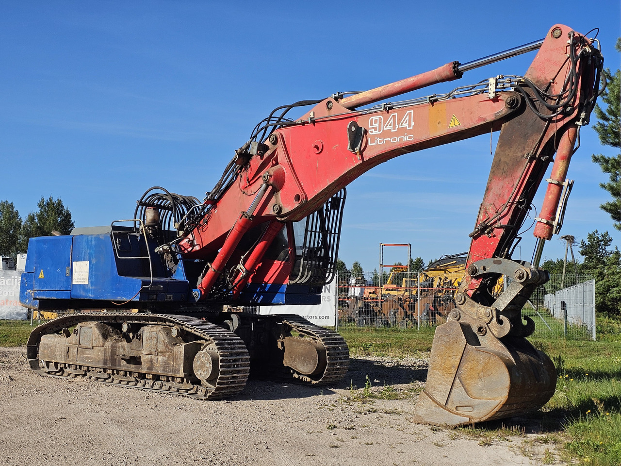 Лизинг на LIEBHERR R944B VH-HD. UHD boom and standart boom included. LIEBHERR R944B VH-HD. UHD boom and standart boom included.: снимка 9