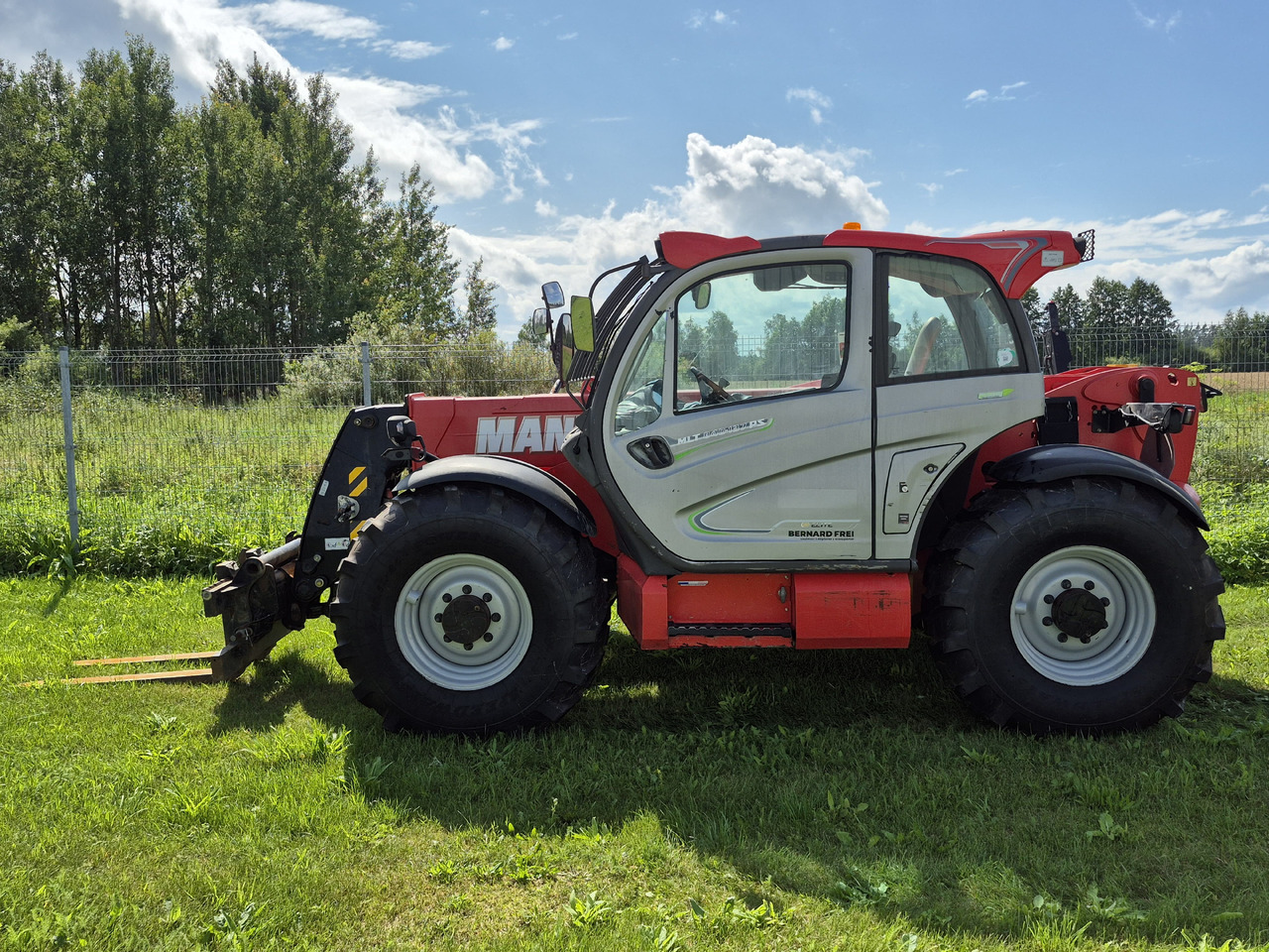 MANITOU MLT840 137 ST38 - Телескопичен колесен товарач: снимка 2 MANITOU MLT840 137 ST38 - Телескопичен колесен товарач: снимка 2
