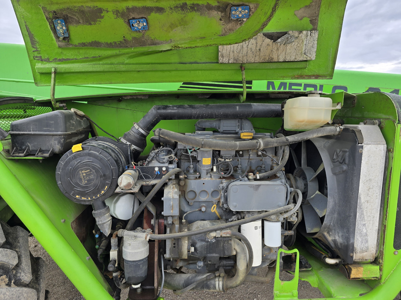 Телескопичен колесен товарач MERLO P40.14 K: снимка 17
