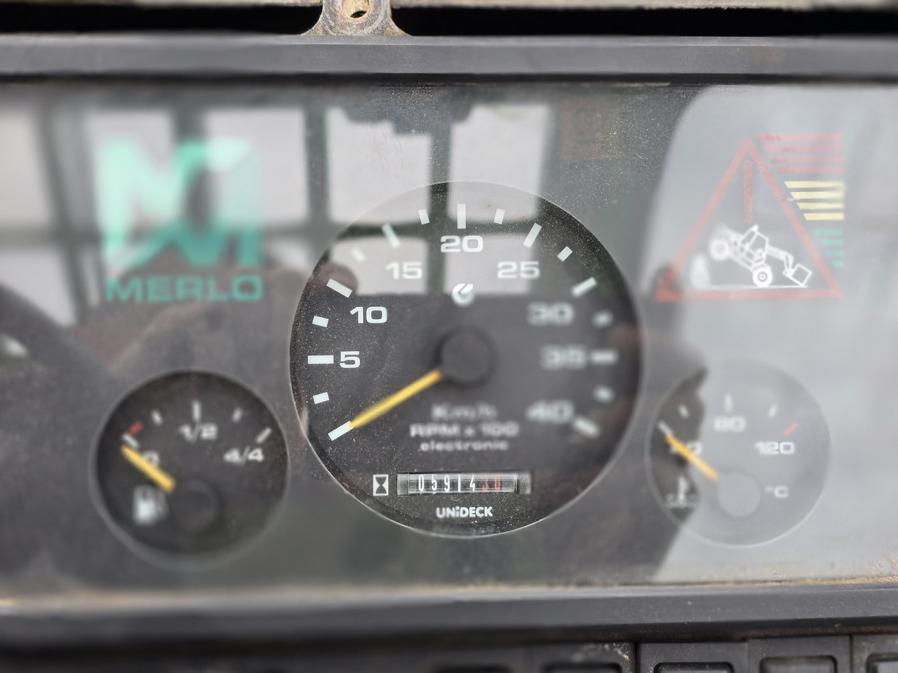 Телескопичен колесен товарач MERLO P40.14 K: снимка 12