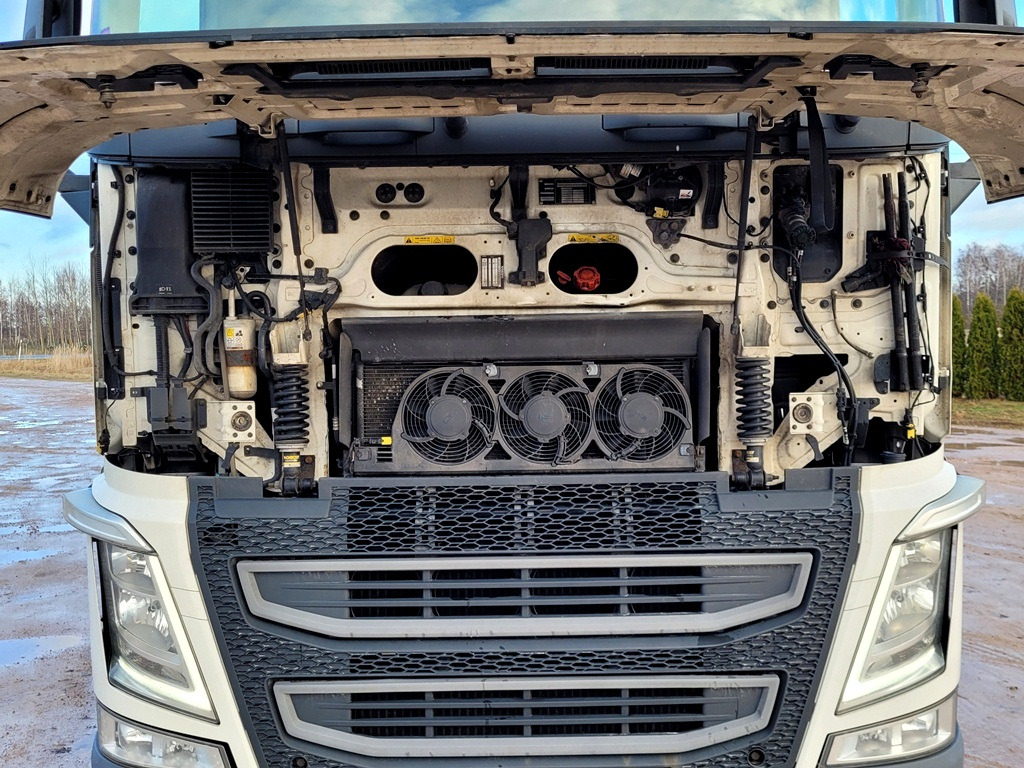 Volvo FH460 + refrigerated semi-trailer - Влекач: снимка 5 Volvo FH460 + refrigerated semi-trailer - Влекач: снимка 5