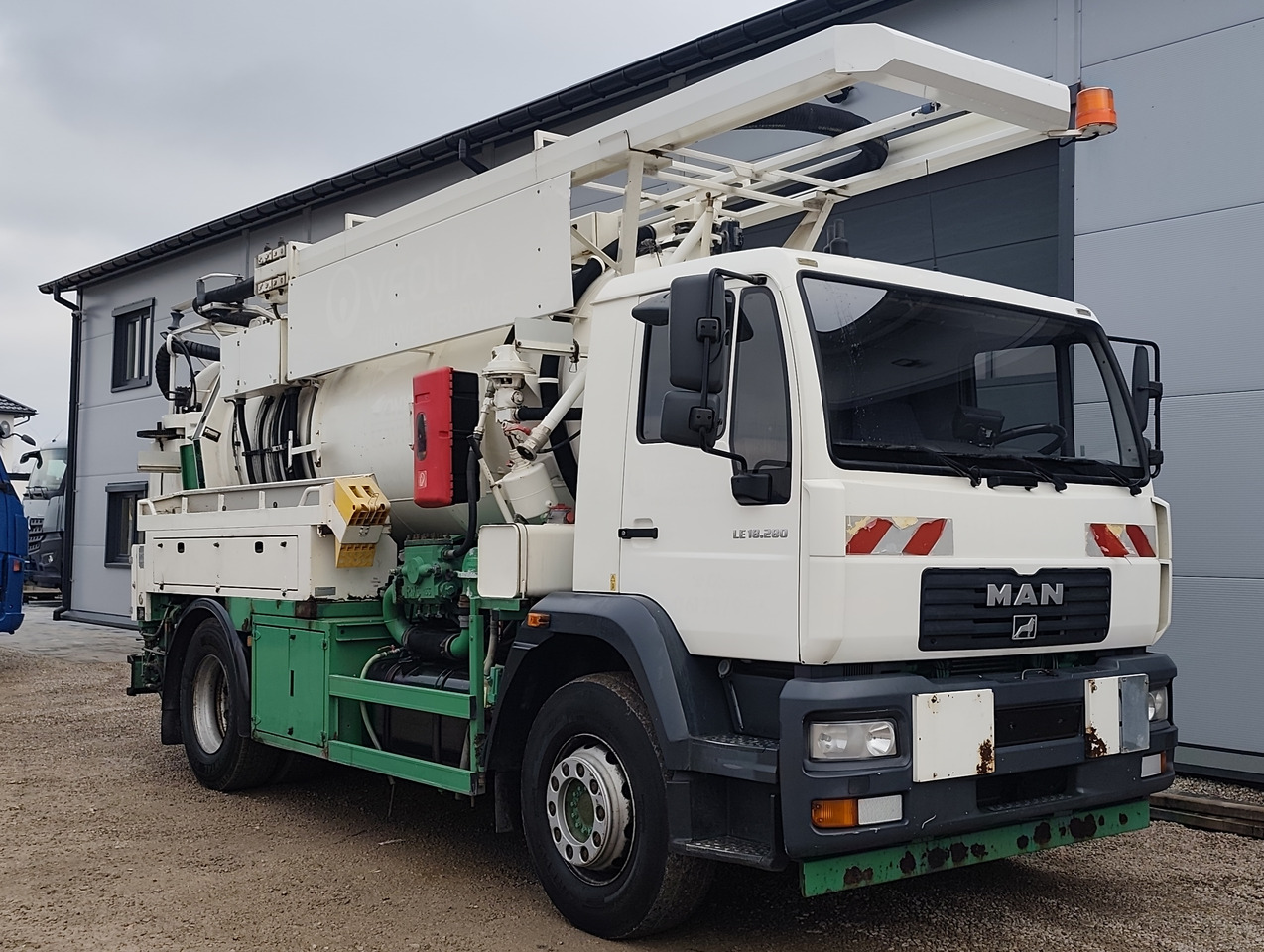 MAN MULLER - Каналопочистваща машина: снимка 4 MAN MULLER - Каналопочистваща машина: снимка 4