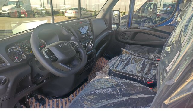 IVECO Daily 35S18H V Kastenwagen Klima Pilot DAB... - Товарен бус: снимка 4 IVECO Daily 35S18H V Kastenwagen Klima Pilot DAB... - Товарен бус: снимка 4