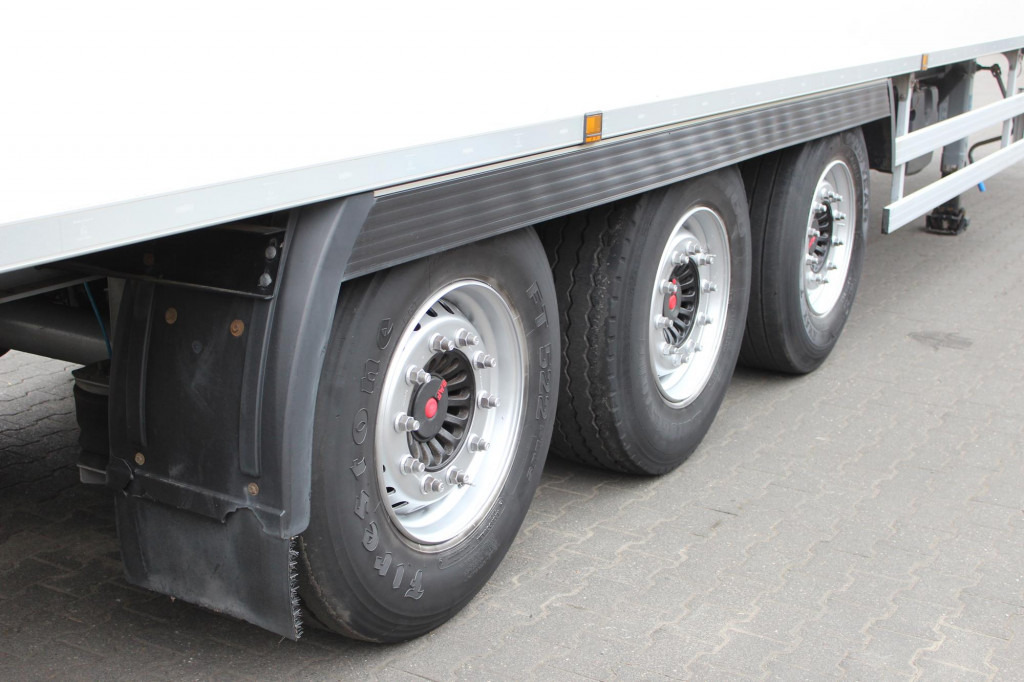Chereau CV 1550 Strom 2,60h TW Liftachse SAF FRC - Рефрижератор полуремарке: снимка 4 Chereau CV 1550 Strom 2,60h TW Liftachse SAF FRC - Рефрижератор полуремарке: снимка 4
