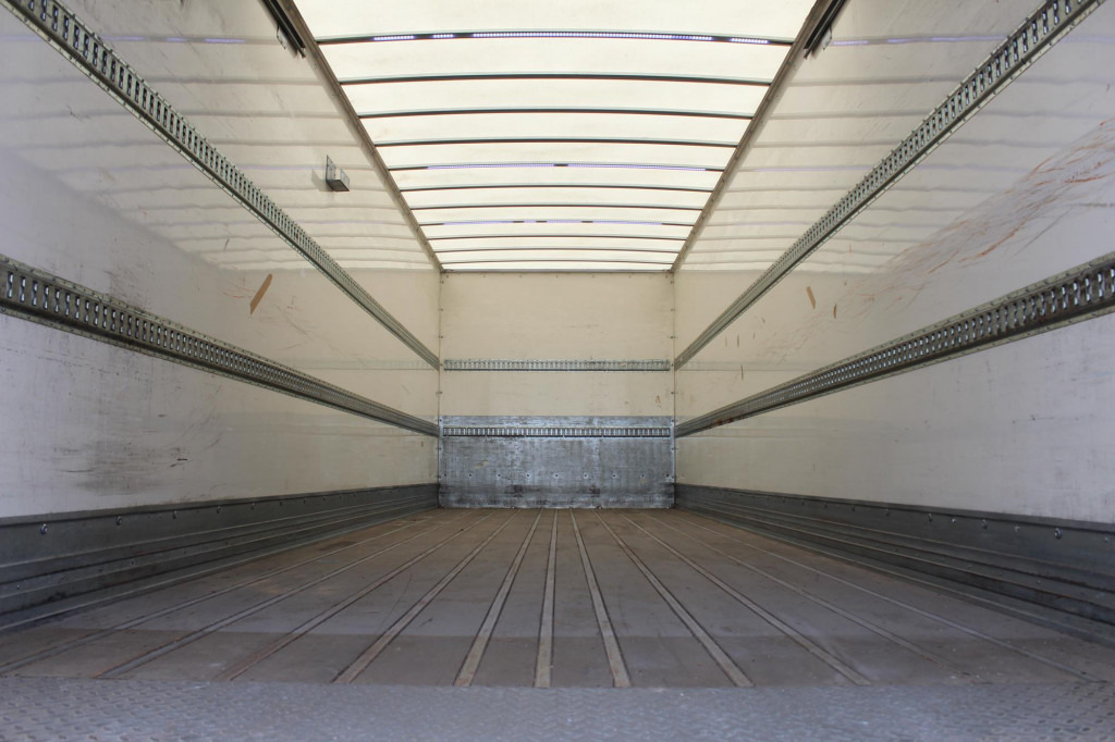 Daf CF 340 E6 Koffer 8,5m Klima LDW Rolltor LBW - Камион фургон: снимка 2 Daf CF 340 E6 Koffer 8,5m Klima LDW Rolltor LBW - Камион фургон: снимка 2