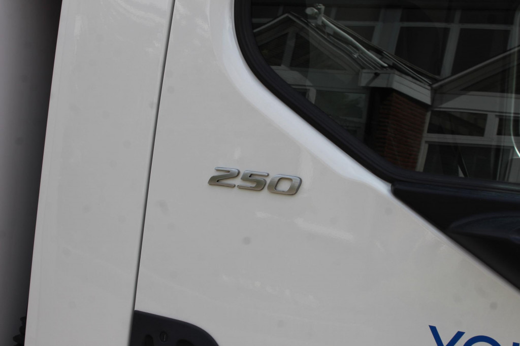 Daf LF 260 E6 Carrier Supra 550 Strom Tür LBW - Рефрижератор камион: снимка 5 Daf LF 260 E6 Carrier Supra 550 Strom Tür LBW - Рефрижератор камион: снимка 5