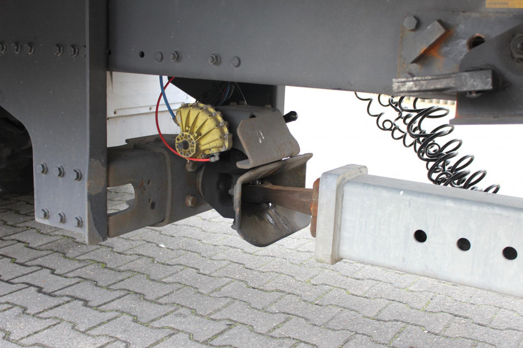 Fruehauf Fruehauf 2-Achser SAF Edscha Alu Bordwände - Брезентово ремарке: снимка 5 Fruehauf Fruehauf 2-Achser SAF Edscha Alu Bordwände - Брезентово ремарке: снимка 5