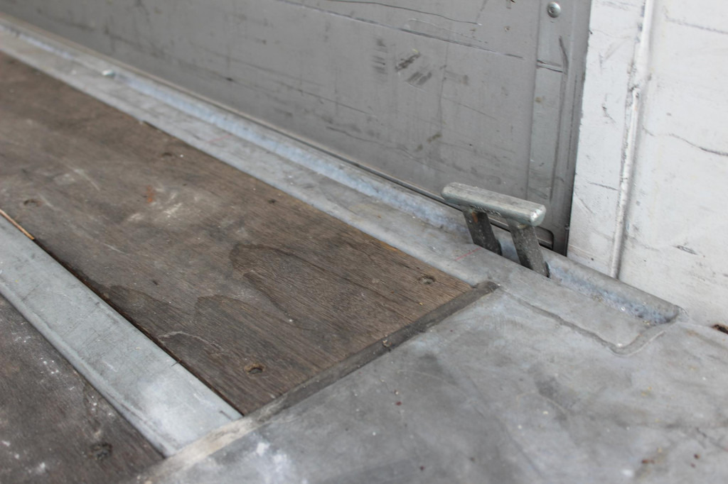 Fruehauf Fruehauf 2-Achser SAF Edscha Alu Bordwände - Брезентово ремарке: снимка 3 Fruehauf Fruehauf 2-Achser SAF Edscha Alu Bordwände - Брезентово ремарке: снимка 3