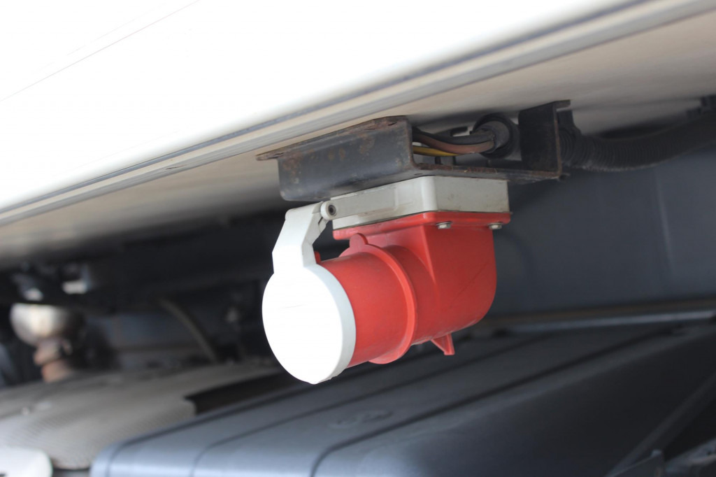 Iveco Eurocargo ML190-280L E6 CS 1250 Mt Tür+LBW FRC - Рефрижератор камион: снимка 5 Iveco Eurocargo ML190-280L E6 CS 1250 Mt Tür+LBW FRC - Рефрижератор камион: снимка 5