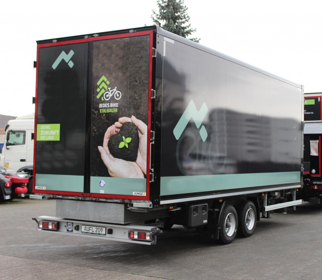 Junge 2-Achser BPW Durchladen Doppelstock TOP - Затворена каросерия ремарке: снимка 1 Junge 2-Achser BPW Durchladen Doppelstock TOP - Затворена каросерия ремарке: снимка 1