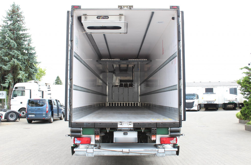 Рефрижератор полуремарке Lamberet TK SLXi Spectrum 2,65h Bi-Temp LBW FRC Aluboden: снимка 14 Рефрижератор полуремарке Lamberet TK SLXi Spectrum 2,65h Bi-Temp LBW FRC Aluboden: снимка 14