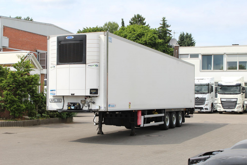 Lecitrailer CV 1550 Strom SAF - Рефрижератор полуремарке: снимка 1 Lecitrailer CV 1550 Strom SAF - Рефрижератор полуремарке: снимка 1