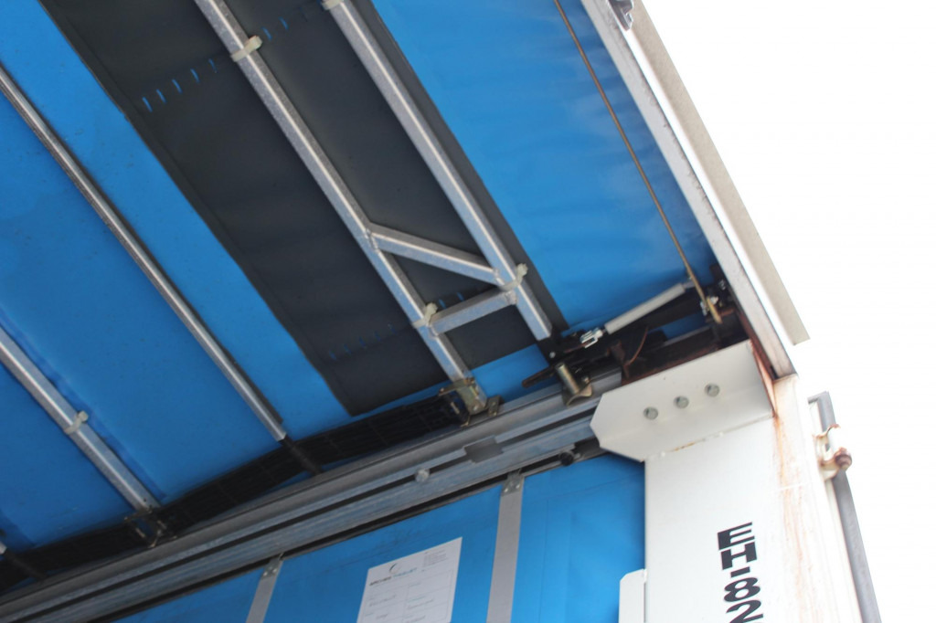 MAN TGS 18.440 Plane Zug Schlafplatz AHK Retarder - Камион с брезент: снимка 2 MAN TGS 18.440 Plane Zug Schlafplatz AHK Retarder - Камион с брезент: снимка 2