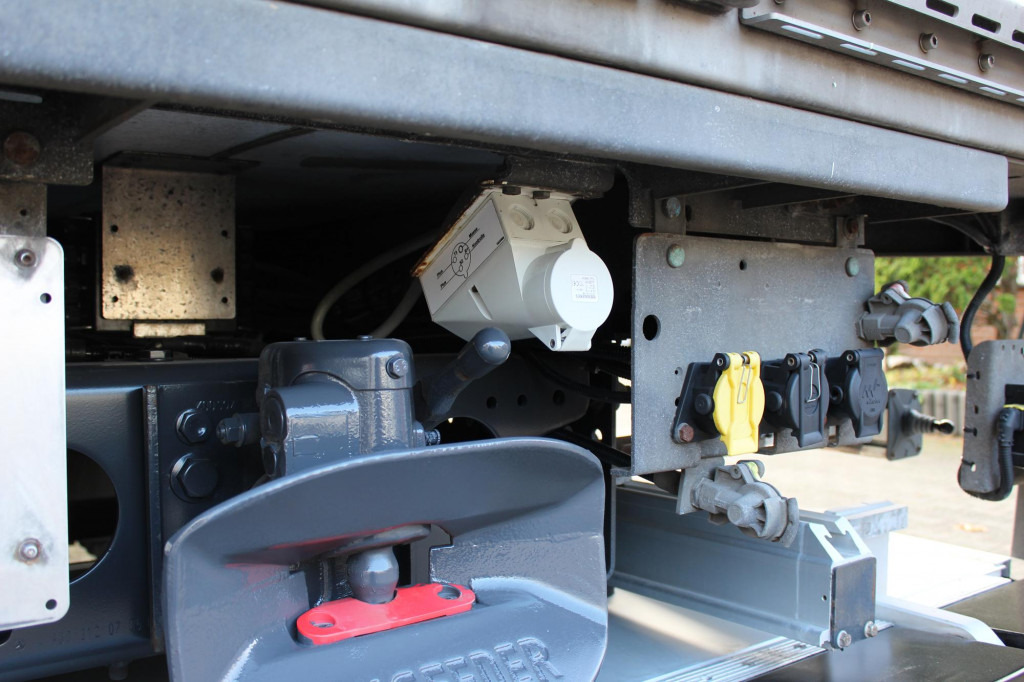 Mercedes-Benz Actros 1830 E6 TK T-1200R Multi Bi-Temp LBW AHK - Рефрижератор камион: снимка 5 Mercedes-Benz Actros 1830 E6 TK T-1200R Multi Bi-Temp LBW AHK - Рефрижератор камион: снимка 5