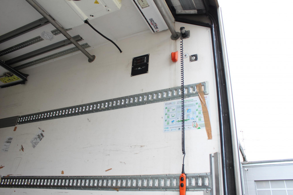 Mercedes-Benz Antos 2536 E6 CS 1250Mt Tri-temp LBW TW ATP - Рефрижератор камион: снимка 5 Mercedes-Benz Antos 2536 E6 CS 1250Mt Tri-temp LBW TW ATP - Рефрижератор камион: снимка 5