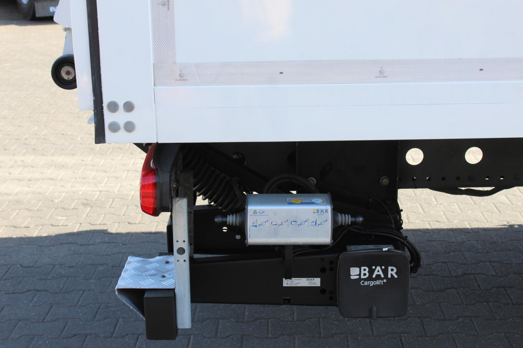 Mercedes-Benz Atego 1321 E6 Koffer Klima Kamera Schalter LBW - Камион фургон: снимка 5 Mercedes-Benz Atego 1321 E6 Koffer Klima Kamera Schalter LBW - Камион фургон: снимка 5