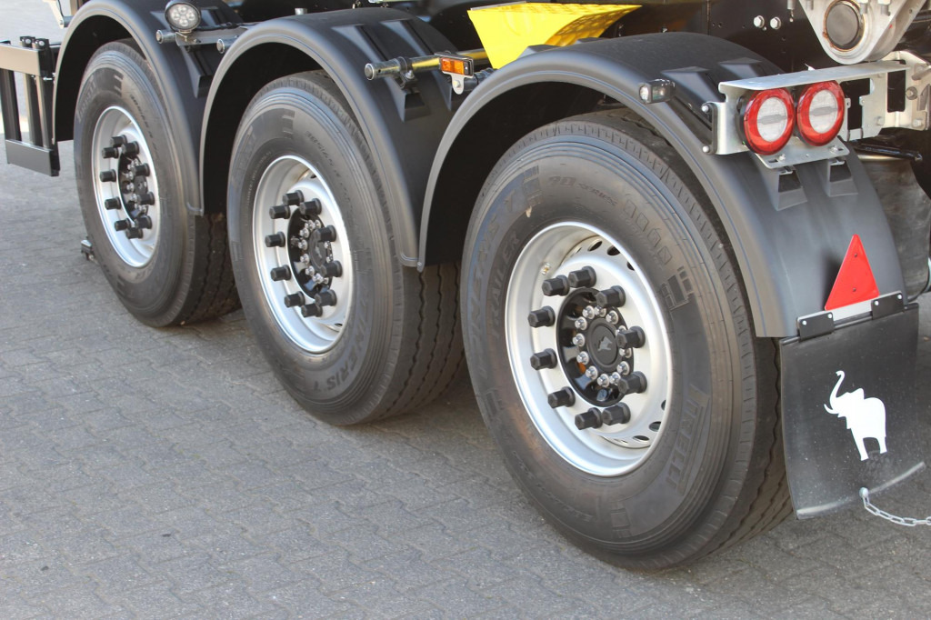 SCHMITZ Kipper Mulde 26.4m³ 6000kg Leergew. Miete-Rent - Самосвал полуремарке: снимка 4 SCHMITZ Kipper Mulde 26.4m³ 6000kg Leergew. Miete-Rent - Самосвал полуремарке: снимка 4
