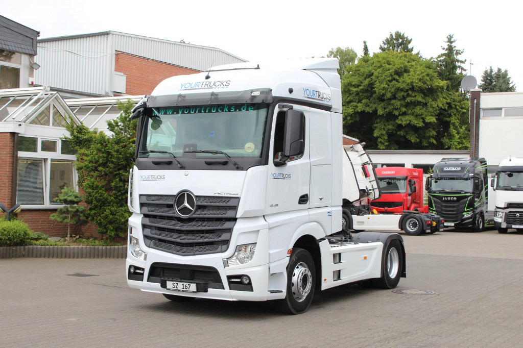 Mercedes-Benz Actros 1845 E6 ACC LDW Kühlbox Vollspoiler - Влекач: снимка 1 Mercedes-Benz Actros 1845 E6 ACC LDW Kühlbox Vollspoiler - Влекач: снимка 1