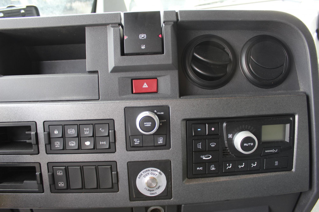 Влекач Renault T 460 E6   ACC   LDW   2 Tanks   Kamera: снимка 7