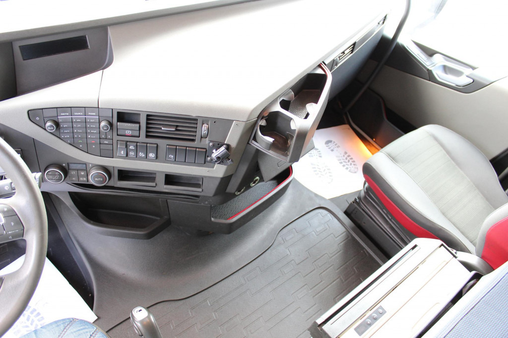 Volvo FH 500 E6 Globe I-Shift I-Park Cool Kühlbox - Влекач: снимка 5 Volvo FH 500 E6 Globe I-Shift I-Park Cool Kühlbox - Влекач: снимка 5