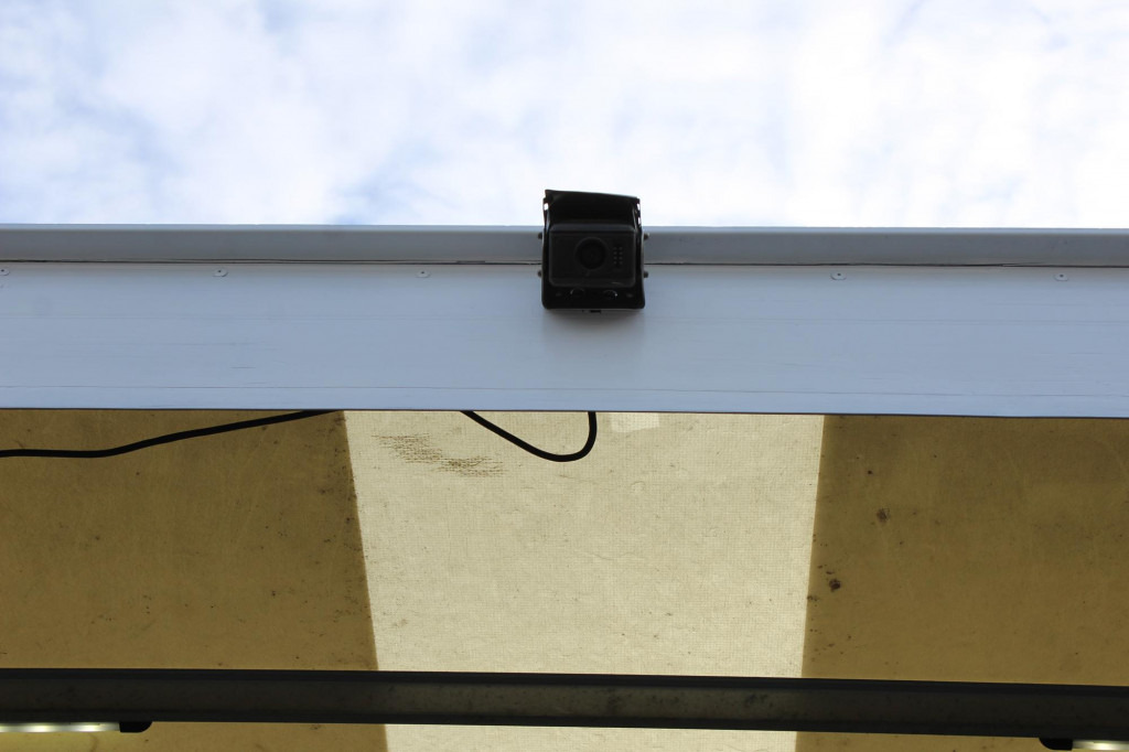 Volvo FM 330 E6 Koffer 7,8m Klima LBW Liftachse - Камион фургон: снимка 5 Volvo FM 330 E6 Koffer 7,8m Klima LBW Liftachse - Камион фургон: снимка 5