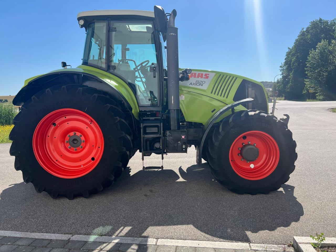 CLAAS Axion 820 CMATIC, FZW, FKH, TOP - Трактор: снимка 4 CLAAS Axion 820 CMATIC, FZW, FKH, TOP - Трактор: снимка 4