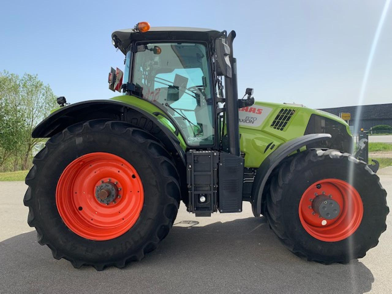 CLAAS Axion 870 CMATIC mit GPS S10, RTK, 3255 Bh - Трактор: снимка 4 CLAAS Axion 870 CMATIC mit GPS S10, RTK, 3255 Bh - Трактор: снимка 4