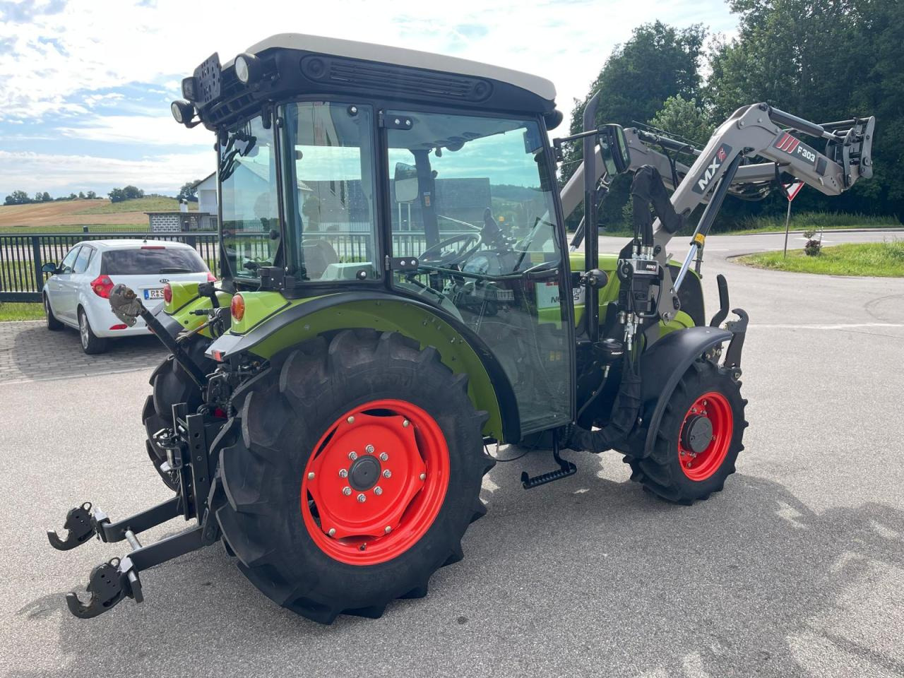 CLAAS Nexos 210 mit Frontlader und FZW, 236Bh, NEUWERTIG! - Трактор: снимка 5 CLAAS Nexos 210 mit Frontlader und FZW, 236Bh, NEUWERTIG! - Трактор: снимка 5