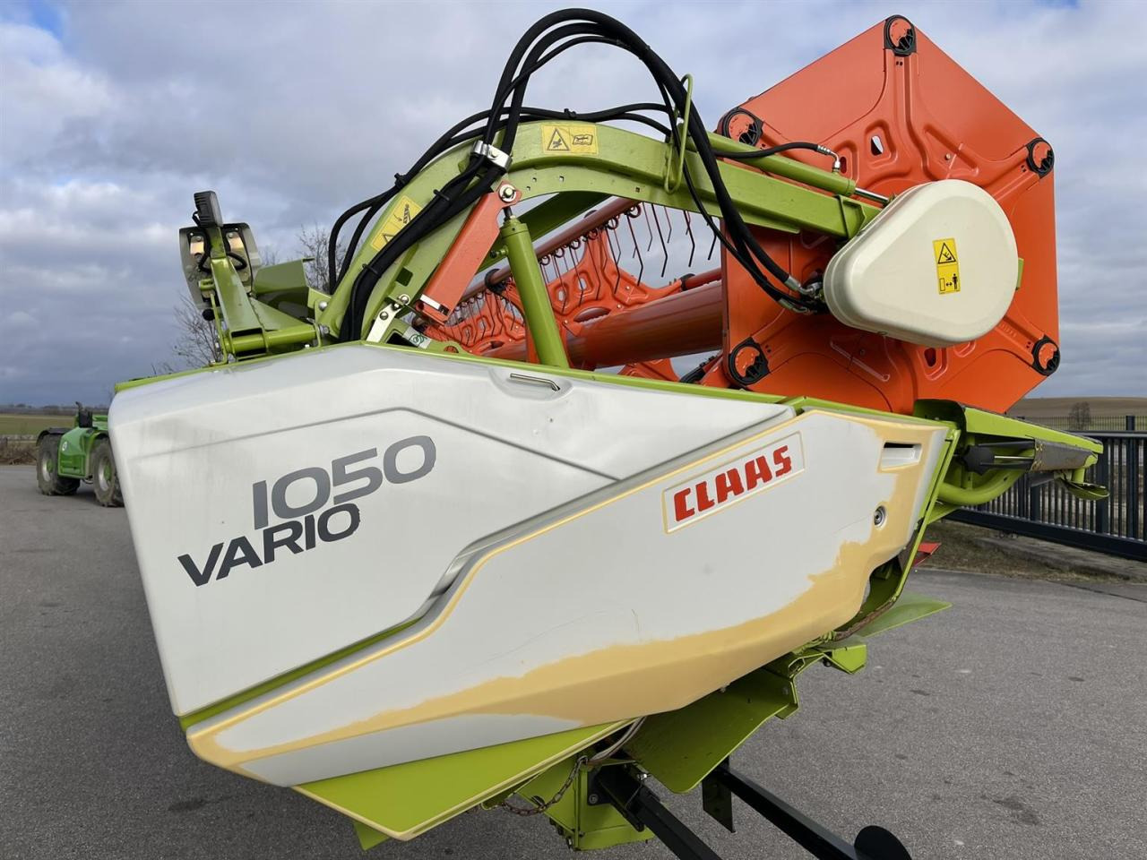 CLAAS Schneidwerk Claas Vario V1050, ca. 1600ha, LED Laser, Bj. 2016 - Хедер: снимка 3 CLAAS Schneidwerk Claas Vario V1050, ca. 1600ha, LED Laser, Bj. 2016 - Хедер: снимка 3