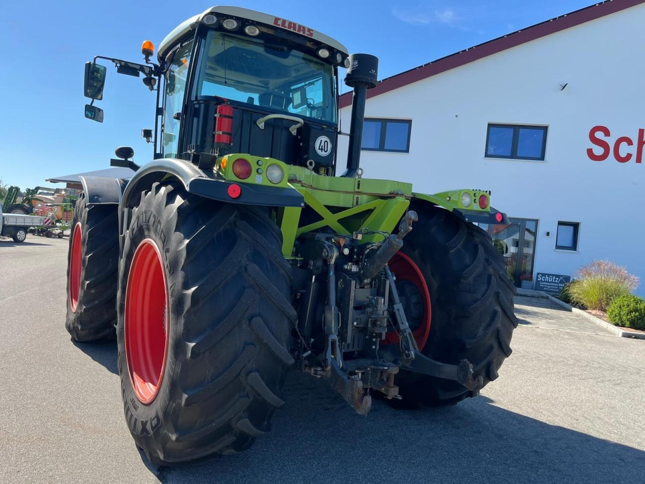 CLAAS Xerion 3800 Trac PTO GPS S3 FKH Erstbesitz - Трактор: снимка 4 CLAAS Xerion 3800 Trac PTO GPS S3 FKH Erstbesitz - Трактор: снимка 4