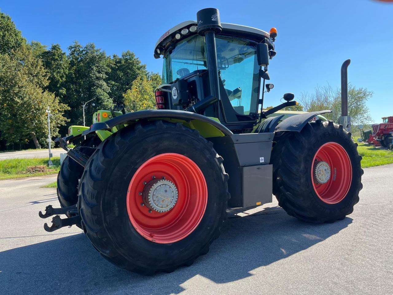 CLAAS Xerion 3800 Trac PTO GPS S3 FKH Erstbesitz - Трактор: снимка 3 CLAAS Xerion 3800 Trac PTO GPS S3 FKH Erstbesitz - Трактор: снимка 3