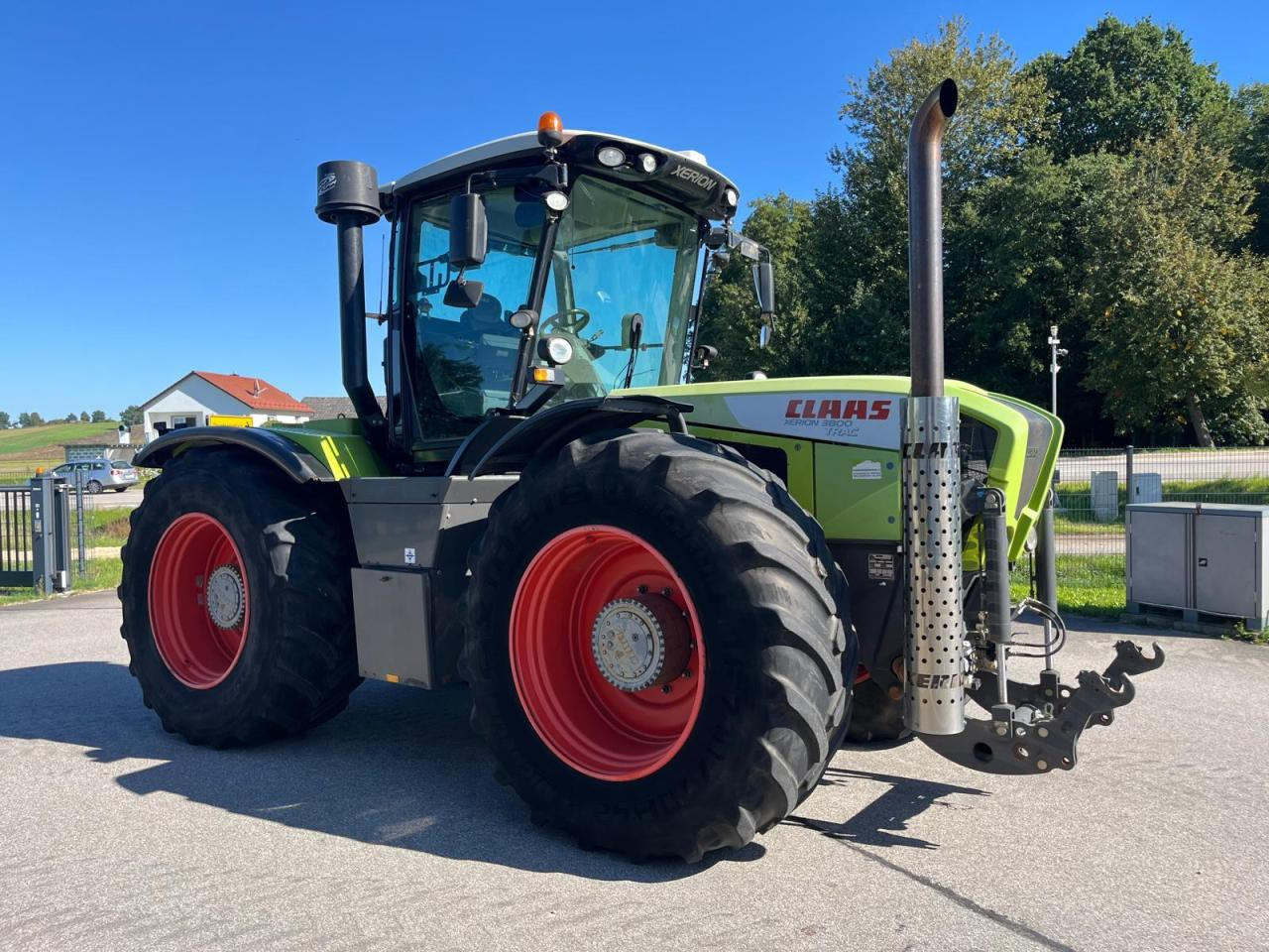 CLAAS Xerion 3800 Trac PTO GPS S3 FKH Erstbesitz - Трактор: снимка 2 CLAAS Xerion 3800 Trac PTO GPS S3 FKH Erstbesitz - Трактор: снимка 2