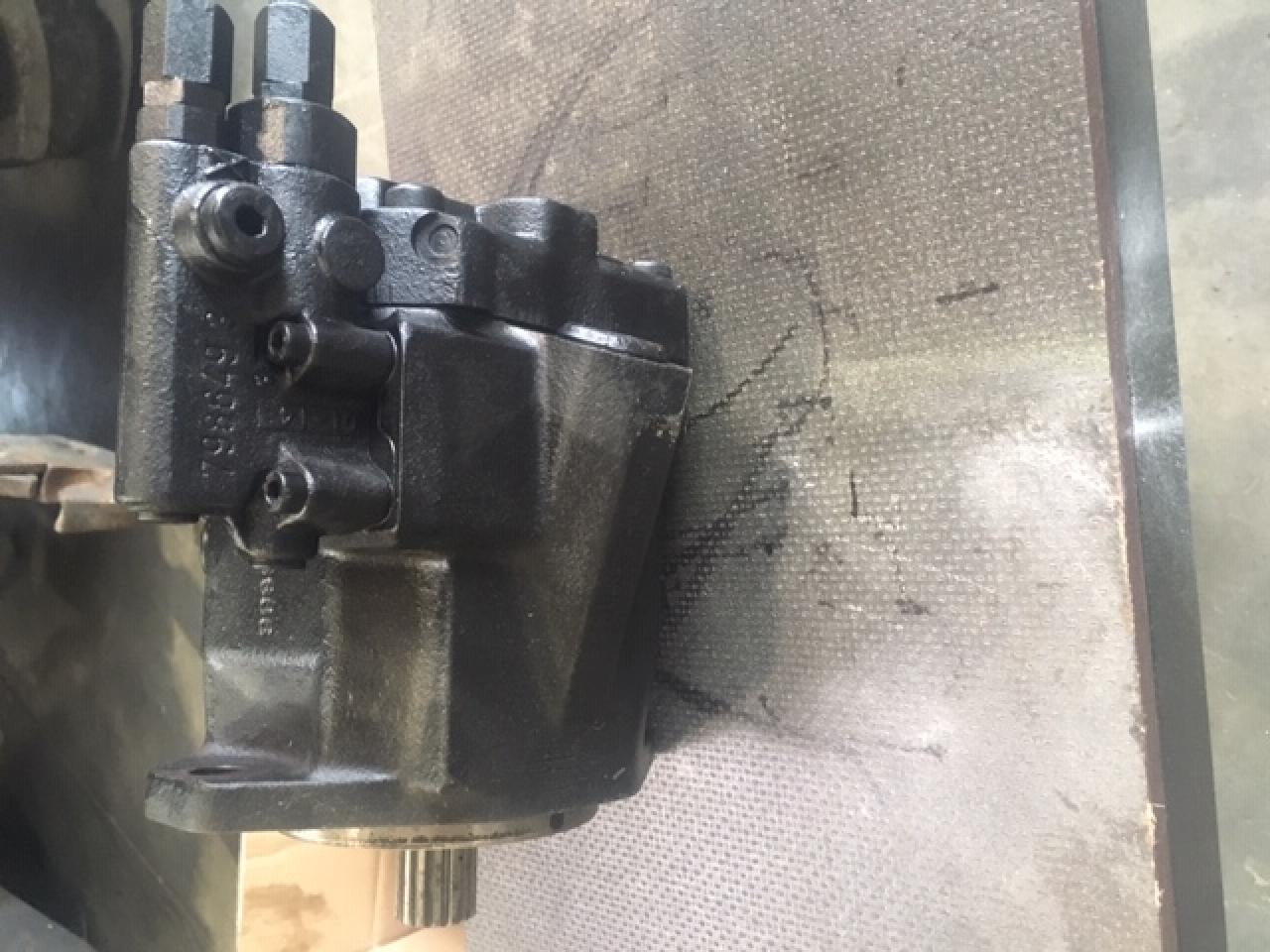 Case-IH Hydraulikp. MX 170 - Хидравлична помпа за: снимка 5 Case-IH Hydraulikp. MX 170 - Хидравлична помпа за: снимка 5