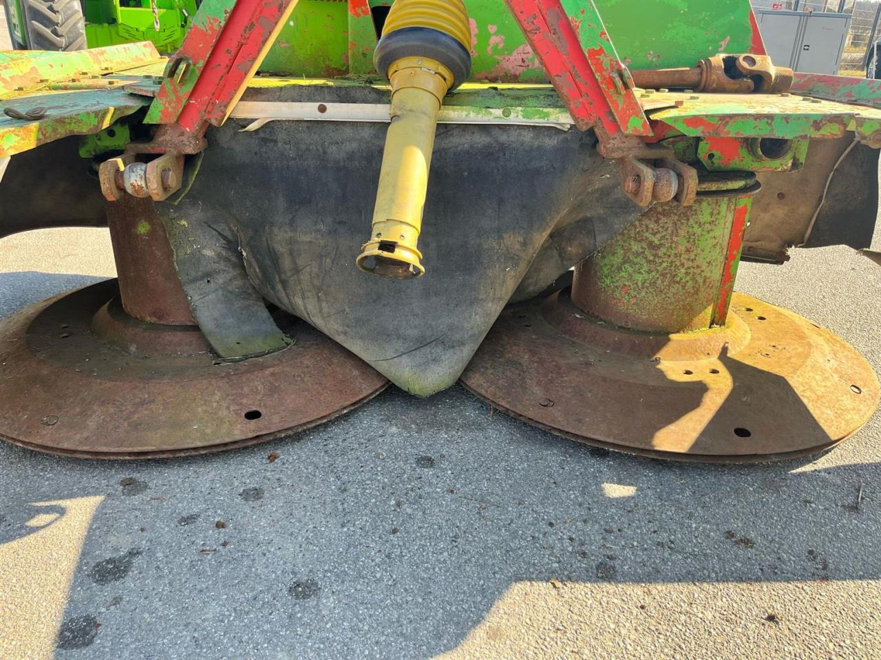 Deutz-Fahr Frontmähwerk, 2 m Arbeitsbreite - Косачка: снимка 5 Deutz-Fahr Frontmähwerk, 2 m Arbeitsbreite - Косачка: снимка 5